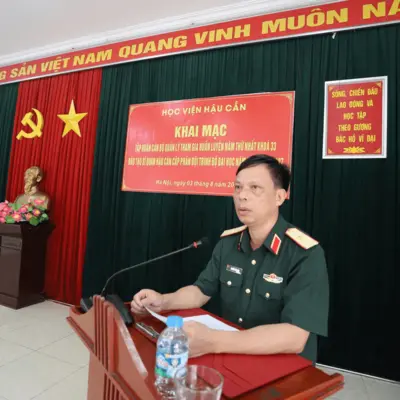 HỌC VIỆN HẬU CẦN KHAI MẠC LỚP TẬP HUẤN CÁN BỘ QUẢN LÝ THAM GIA HUẤN LUYỆN NĂM THỨ NHẤT KHÓA 33 ĐÀO TẠO SĨ QUAN HẬU CẦN CẤP PHÂN ĐỘI TRÌNH ĐỘ ĐẠI HỌC NĂM HỌC 2026 - 2027