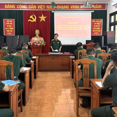 KHOA CÔNG TÁC ĐẢNG, CÔNG TÁC CHÍNH TRỊ ĐỔI MỚI PHƯƠNG PHÁP GIẢNG DẠY, NGHIÊN CỨU KHOA HỌC GẮN VỚI YÊU CẦU CHUYỂN ĐỔI SỐ VÀ NÂNG CAO CHẤT LƯỢNG GIÁO DỤC ĐÀO TẠO