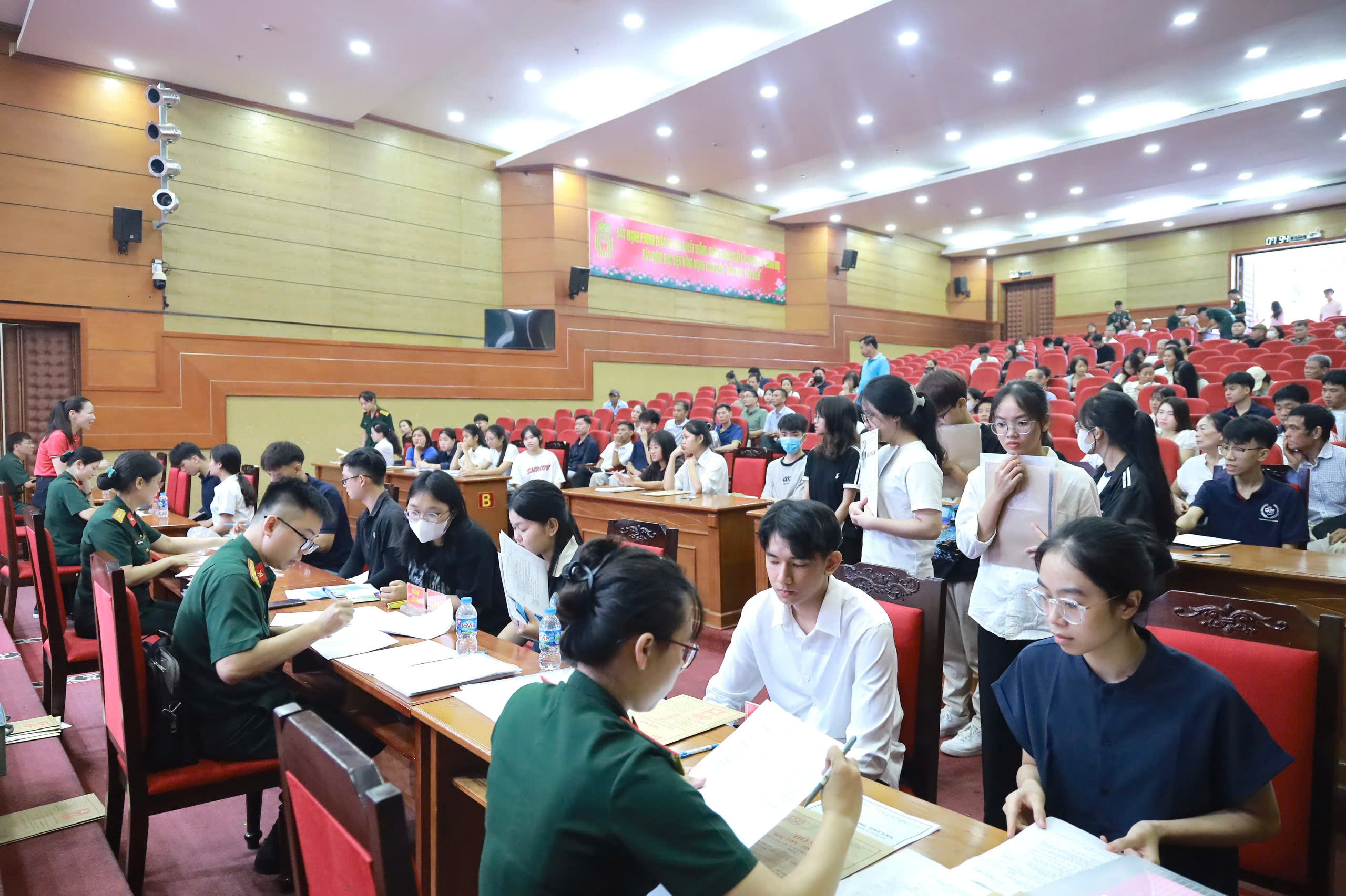 HỌC VIỆN HẬU CẦN TIẾP NHẬN SINH VIÊN TRÚNG TUYỂN HỆ DÂN SỰ NĂM 2025