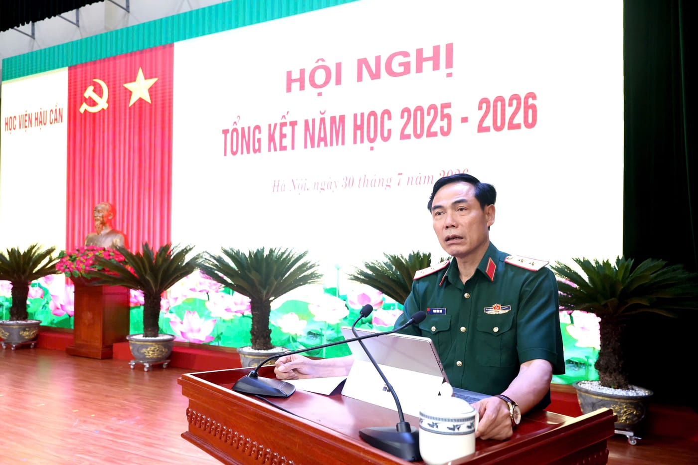 TẬP TRUNG ĐỘT PHÁ NÂNG CAO CHẤT LƯỢNG GIÁO DỤC, ĐÀO TẠO TOÀN DIỆN VÀ CHUYÊN SÂU