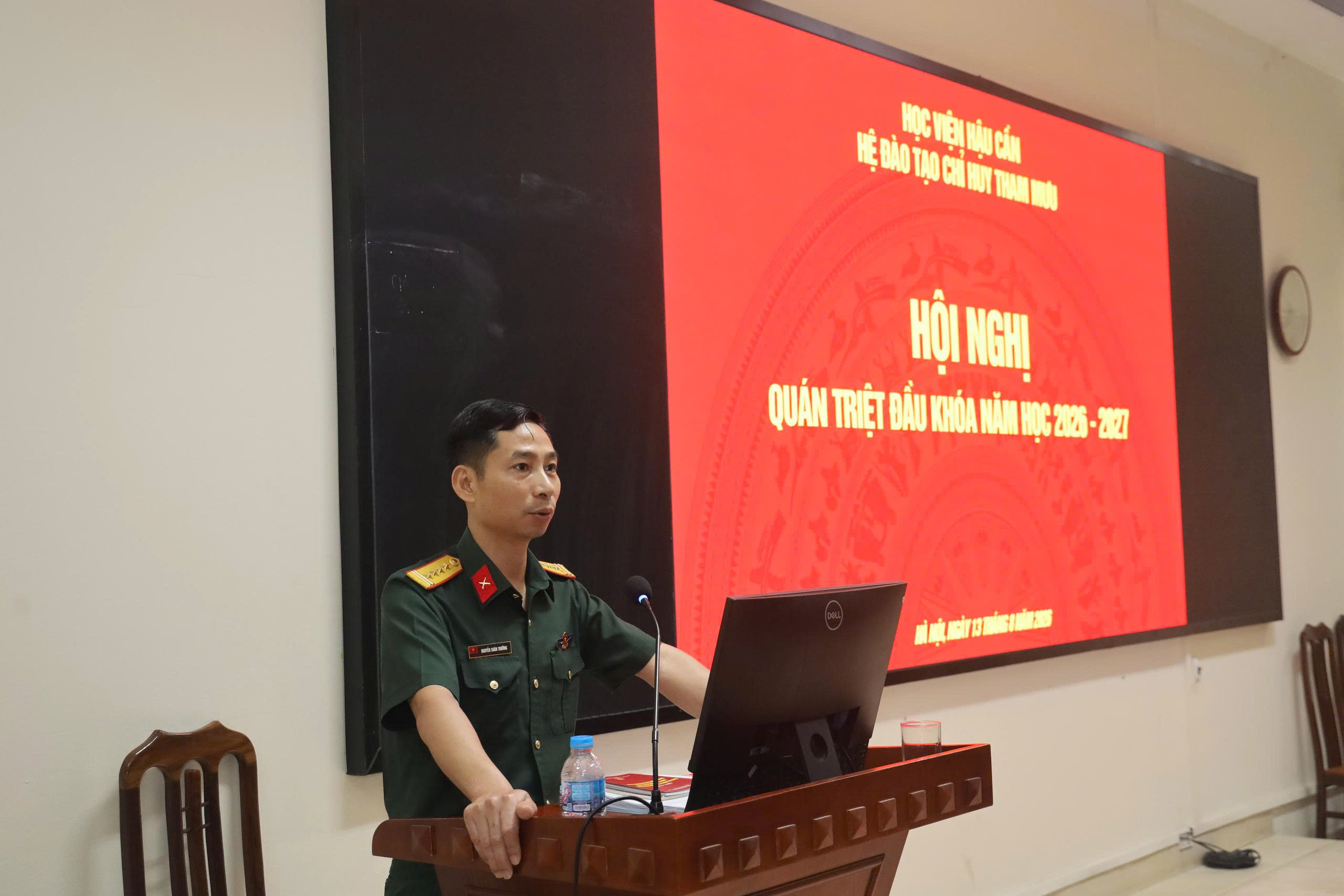 HỆ ĐÀO TẠO CHỈ HUY THAM MƯU TỔ CHỨC QUÁN TRIỆT ĐẦU KHOÁ, TẠO NỀN TẢNG VỮNG CHẮC CHO HỌC VIÊN ĐÀO TẠO CHỦ NHIỆM HẬU CẦN - KỸ THUẬT CẤP TRUNG (LỮ) ĐOÀN KHOÁ 4, NĂM HỌC 2026 - 2027