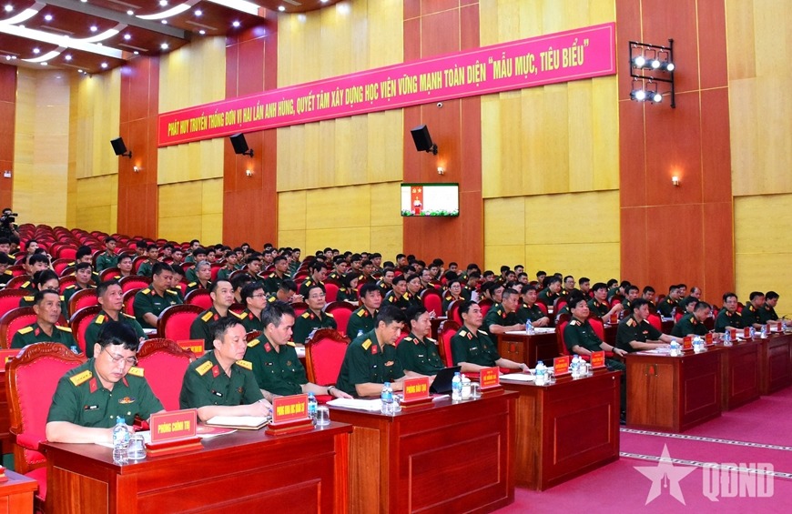 Học viện Hậu cần tuyên dương, khen thưởng lực lượng xây dựng công trình khẩn cấp ở Mường Than