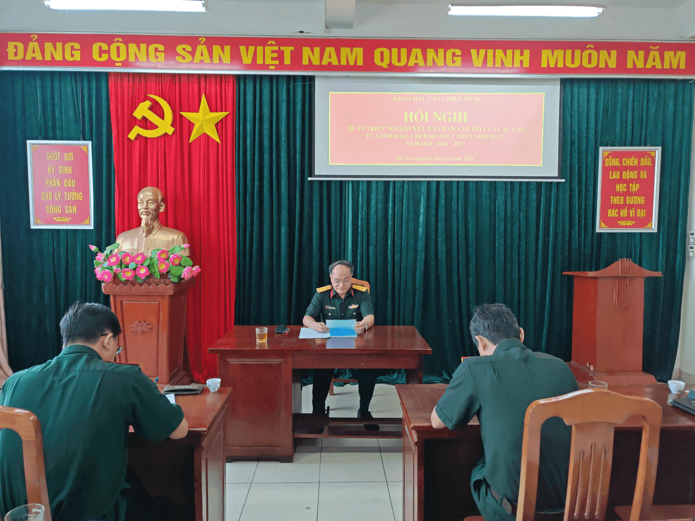KHOA HẬU CẦN CHIẾN DỊCH QUYẾT TÂM HOÀN THÀNH XUẤT SẮC NHIỆM VỤ NGHIÊN CỨU KHOA HỌC NĂM HỌC 2026-2027