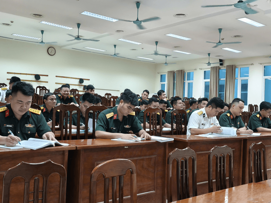 HÌNH THÀNH NỀN NẾP, PHƯƠNG PHÁP HỌC TẬP NGAY TỪ NHỮNG NGÀY ĐẦU KHÓA