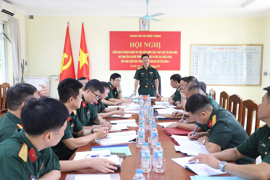 ĐOÀN THANH TRA BỘ QUỐC PHÒNG LÀM VIỆC VỚI TIỂU ĐOÀN 4