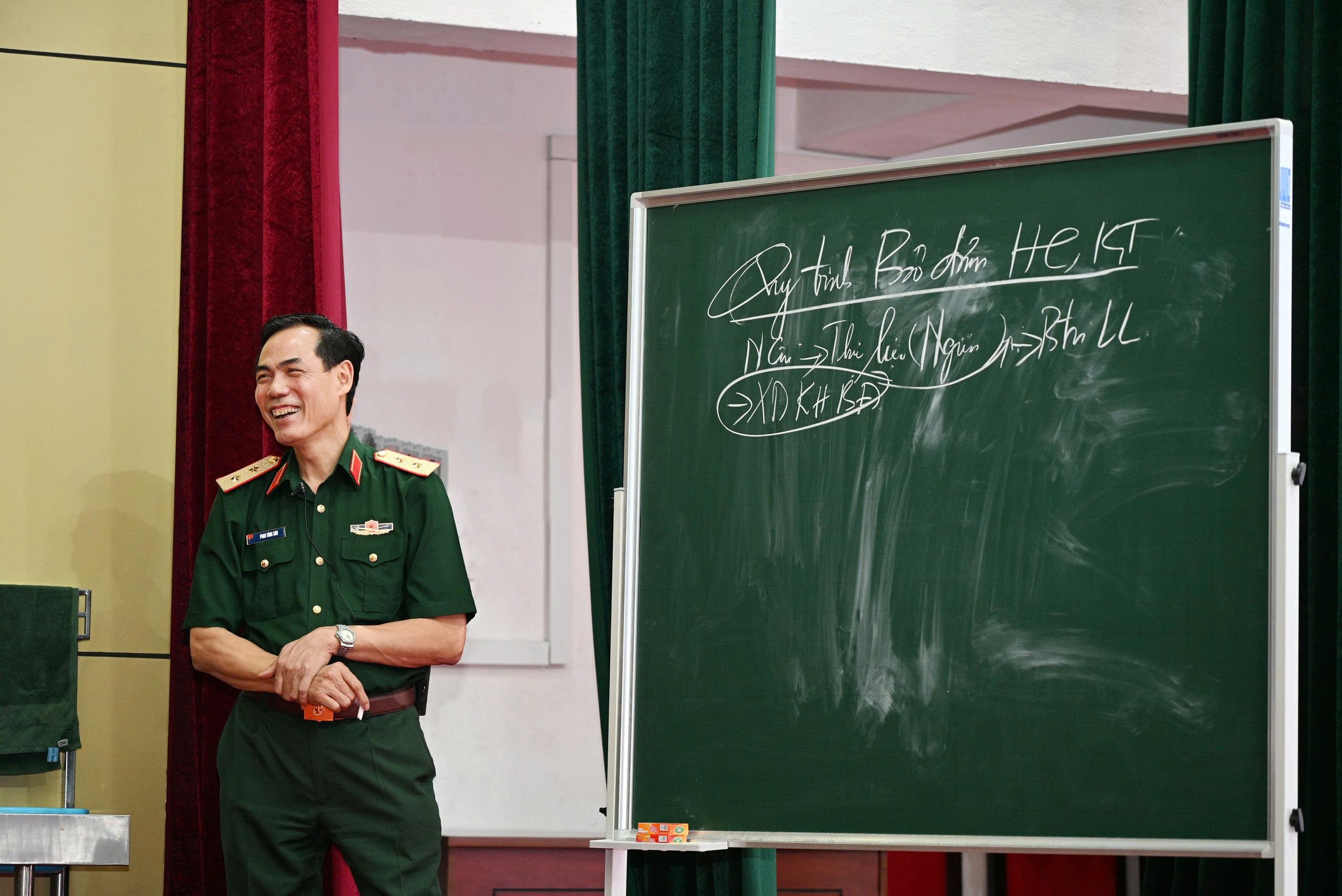 TRUYỀN LỬA KINH NGHIỆM, NÂNG TẦM NĂNG LỰC CÁN BỘ HẬU CẦN - KỸ THUẬT