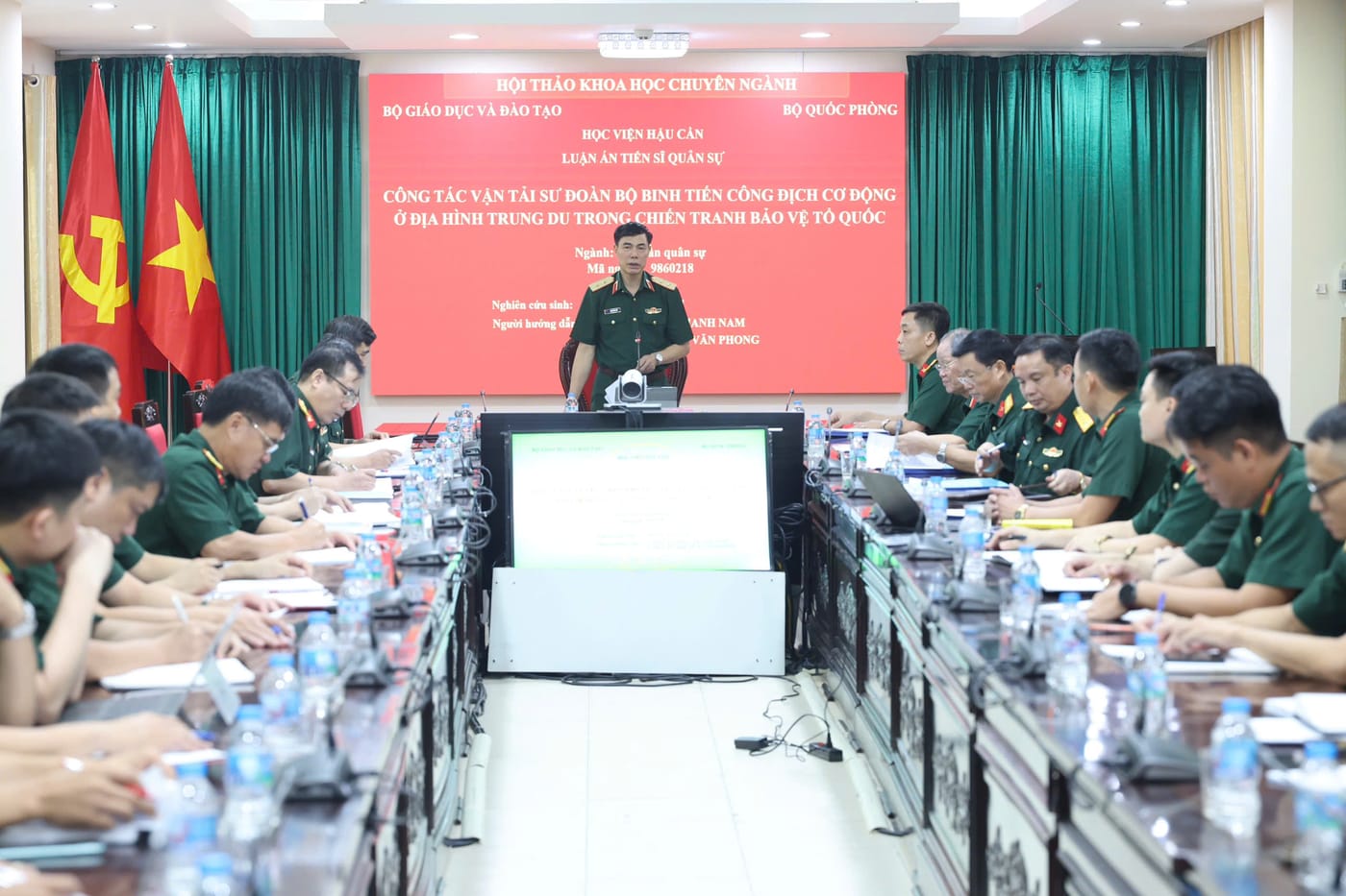 TỔ CHỨC HỘI THẢO KHOA HỌC CHUYÊN NGÀNH LUẬN ÁN CỦA NGHIÊN CỨU SINH CAO XUÂN VINH