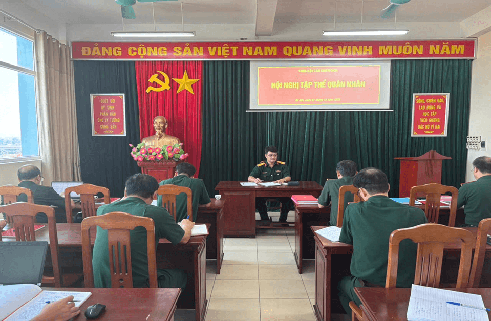 ĐỘT PHÁ CHẤT LƯỢNG DẠY VÀ HỌC QUA SINH HOẠT TẬP THỂ QUÂN NHÂN Ở KHOA HẬU CẦN CHIẾN DỊCH